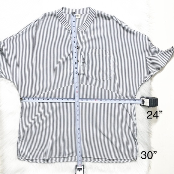 Show Me Your Mumu Striped Black White Henley Split Neck Draped Oversize Tunic S - Picture 12 of 12